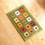 ザクロの果実を描いたギャッベ