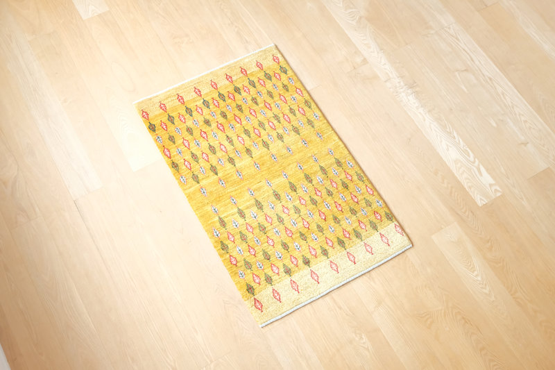 黄金色のギャッベ