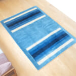 ブルーグラデーションのみのシンプルギャッベ